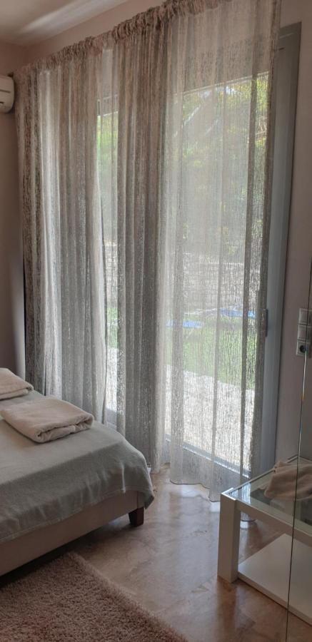 Angela Apartments Pool Gardens And Sea Views Agios Stefanos Avliotes  Eksteriør billede