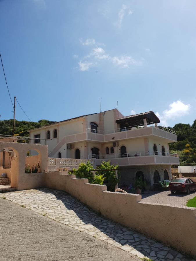 Angela Apartments Pool Gardens And Sea Views Agios Stefanos Avliotes  Eksteriør billede